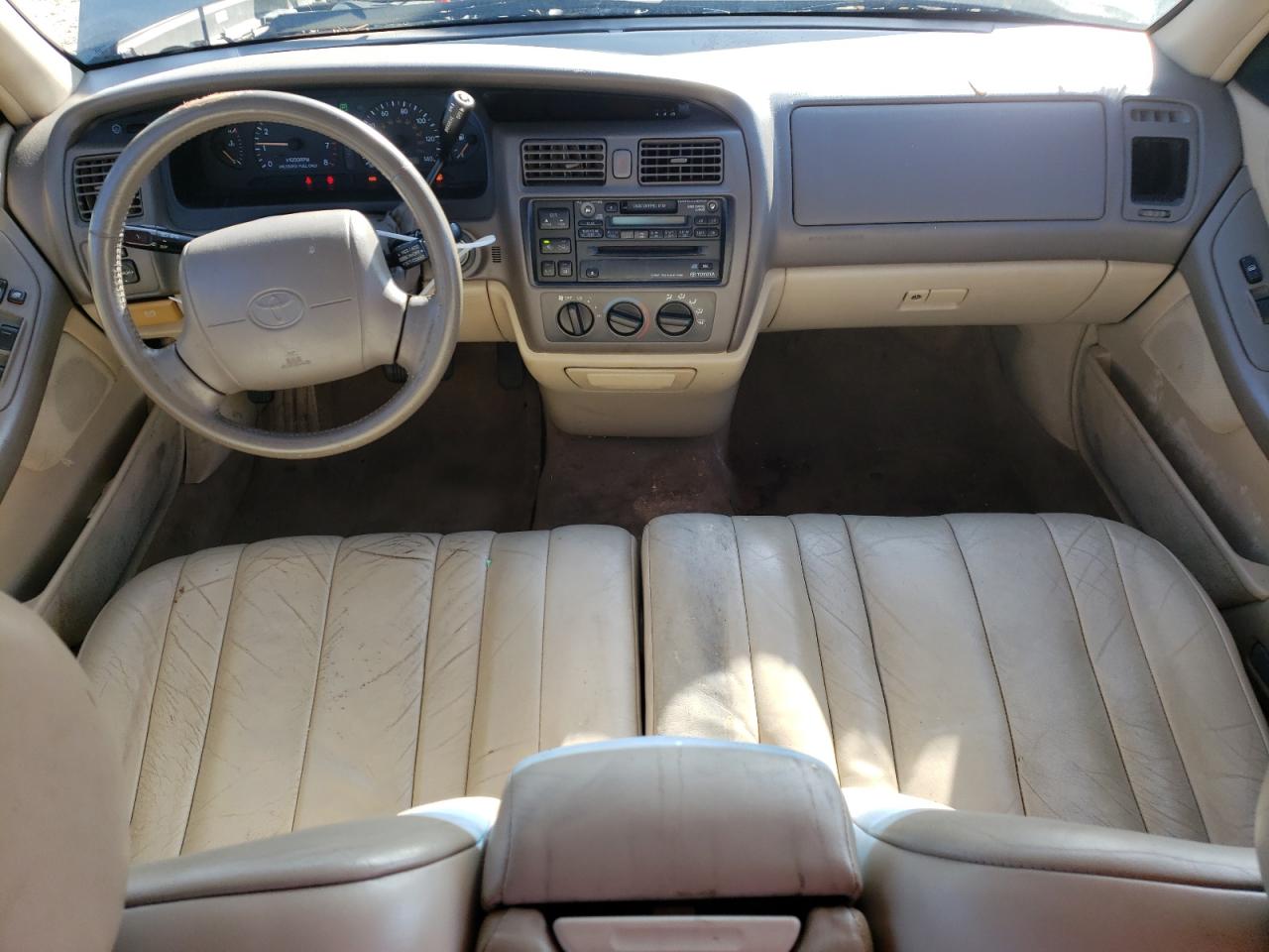 1998 Toyota Avalon - Image 8