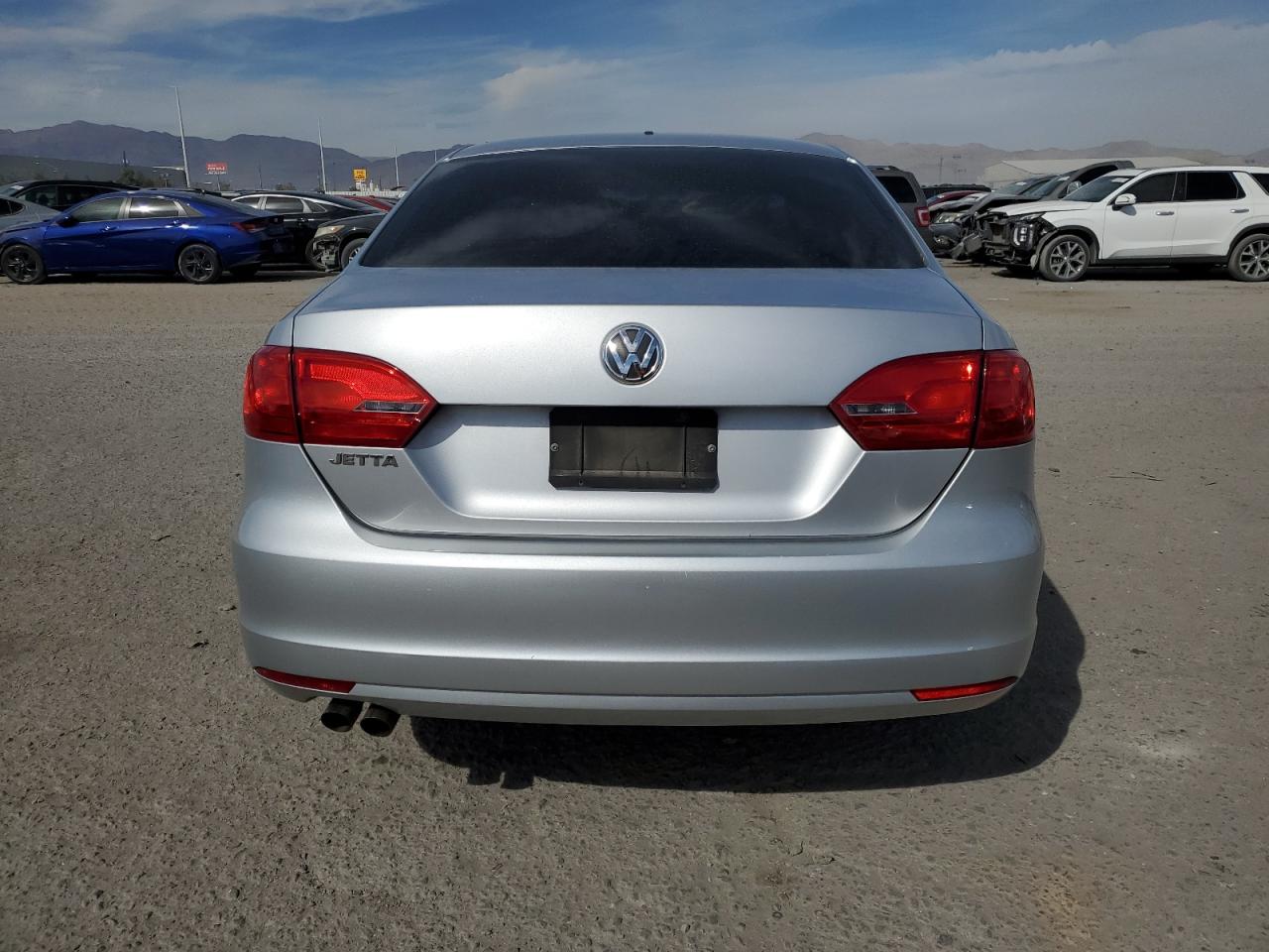 2012 Volkswagen Jetta Base VIN: 3VW2K7AJ3CM383918 Lot: 76055494