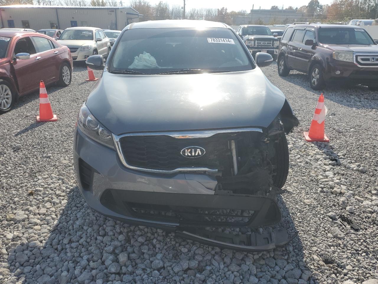 VIN 5XYPG4A37KG604989 2019 KIA SORENTO no.5