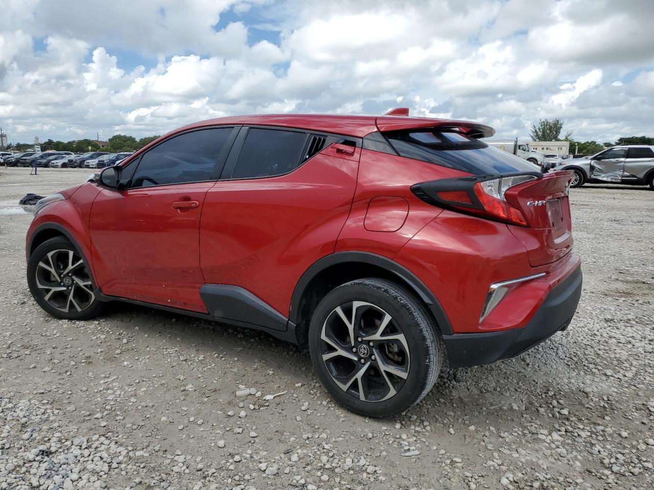 VIN NMTKHMBX7MR139059 2021 TOYOTA C-HR no.2