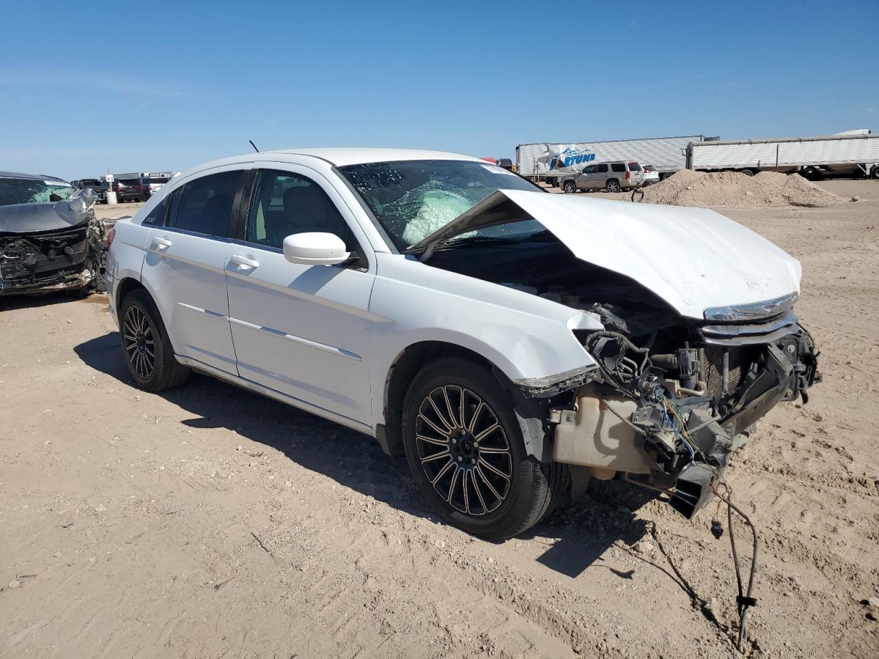 2012 Chrysler 200 - Image 4