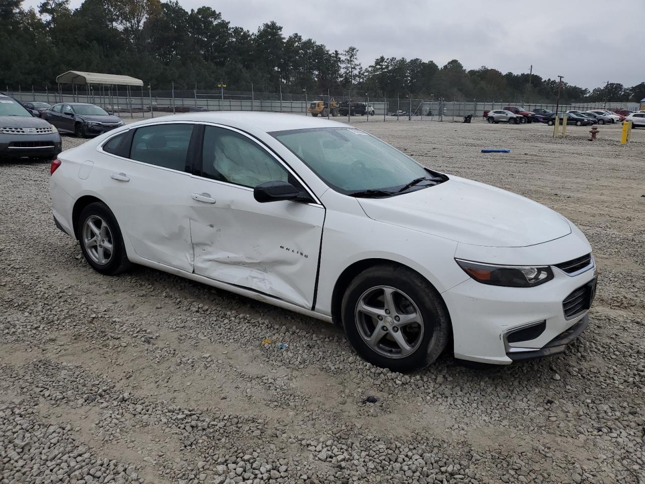 2016 Chevrolet Malibu - Image 4