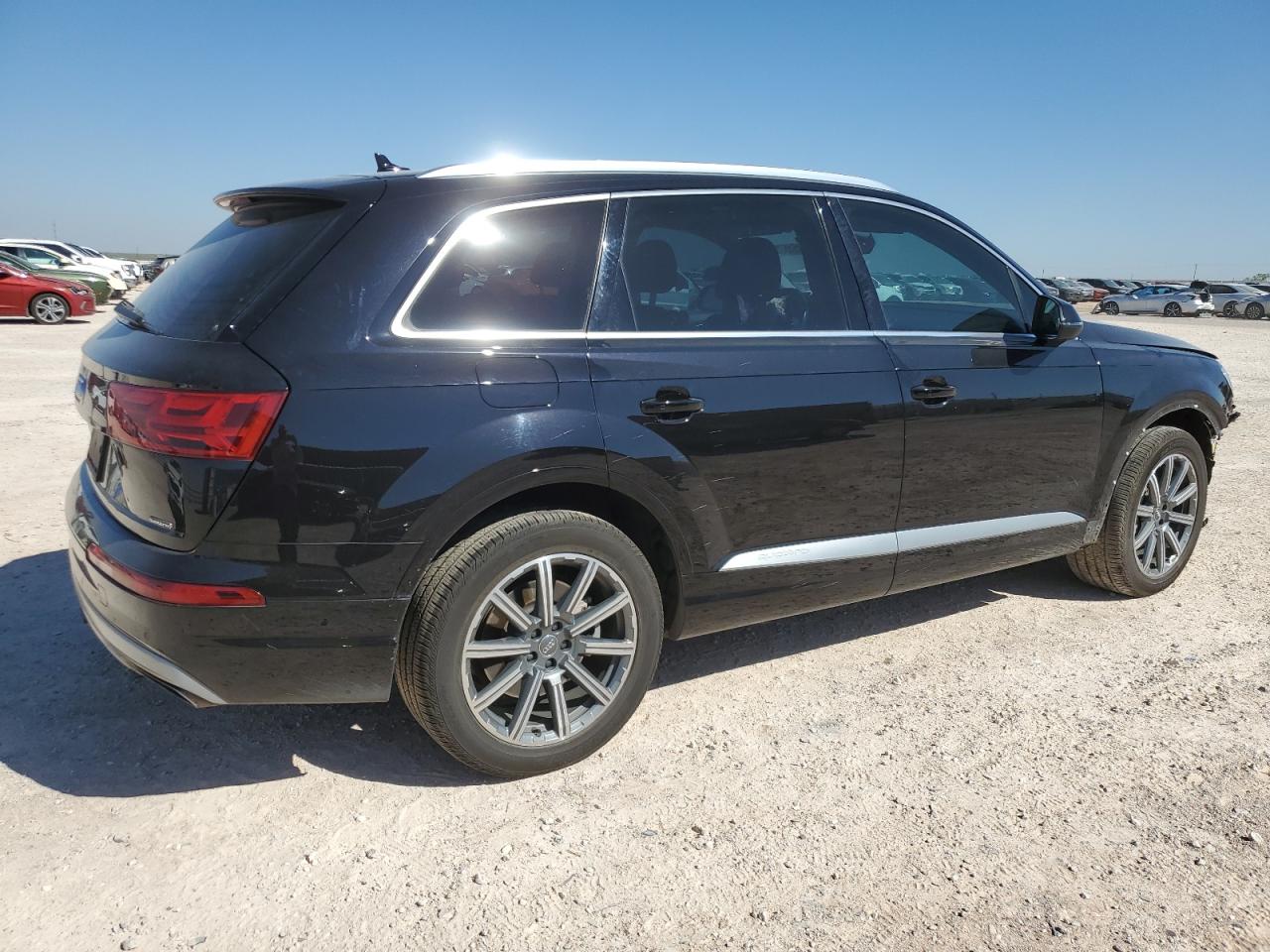 2019 Audi Q7 - Image 3