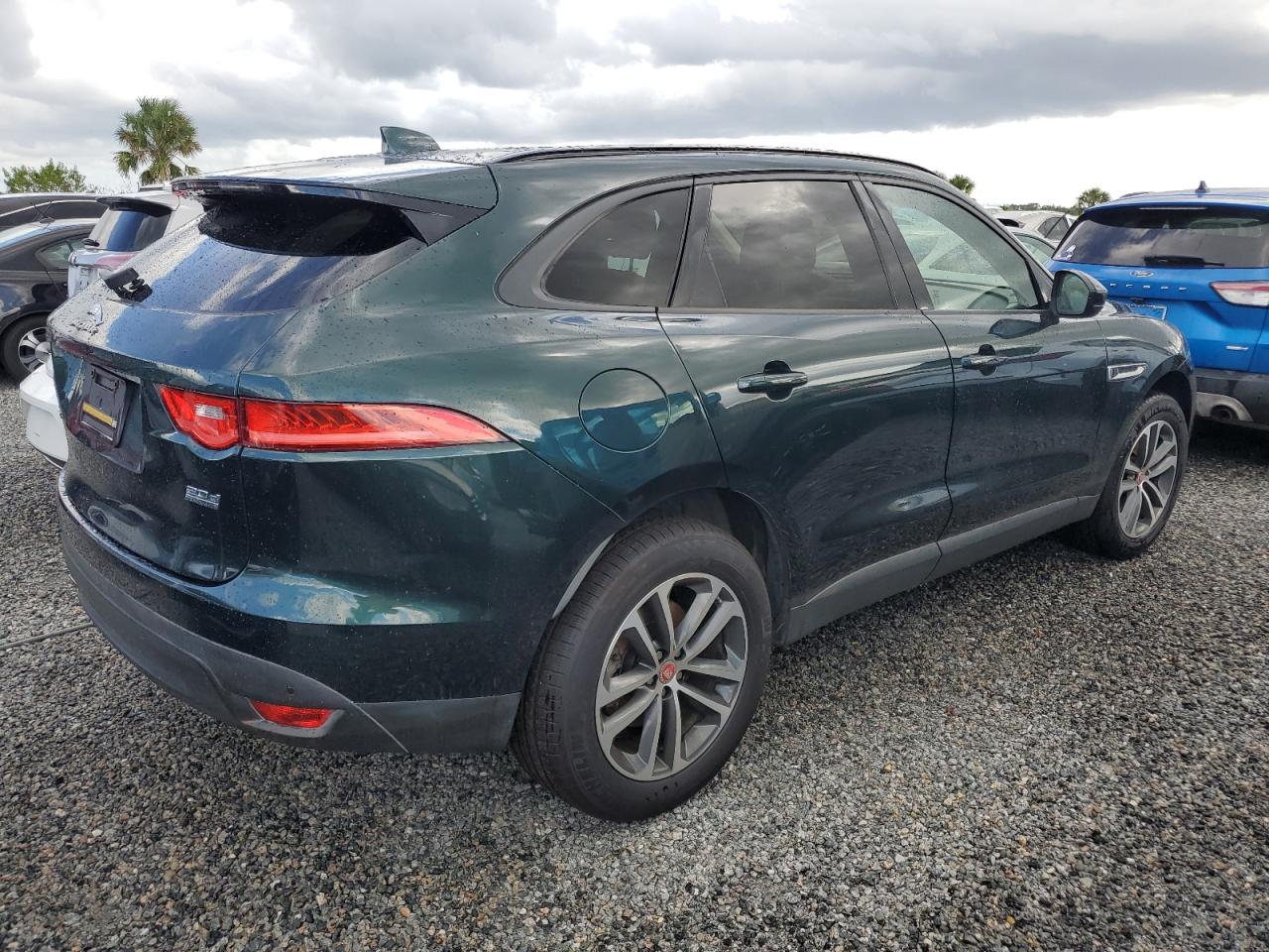 2017 Jaguar F-Pace - Image 3