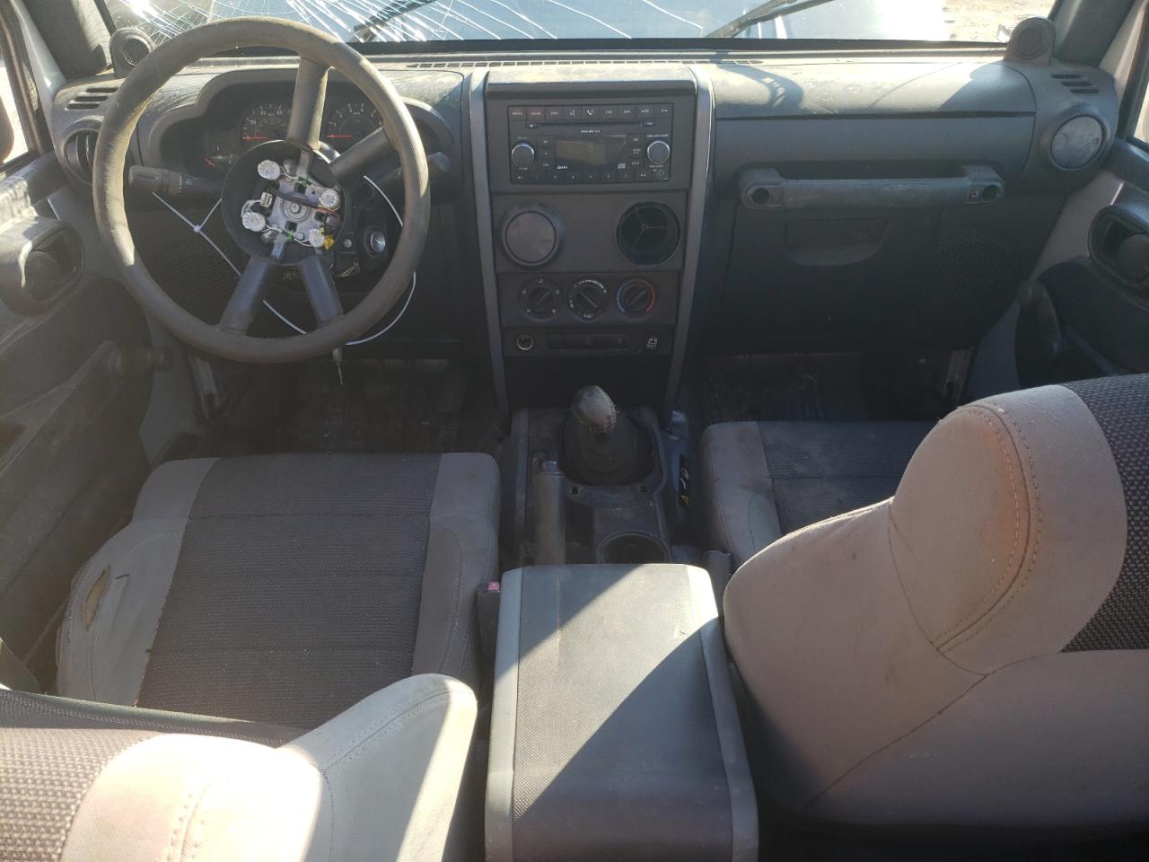 2007 Jeep Wrangler X VIN: 1J4GB39157L230528 Lot: 60622435