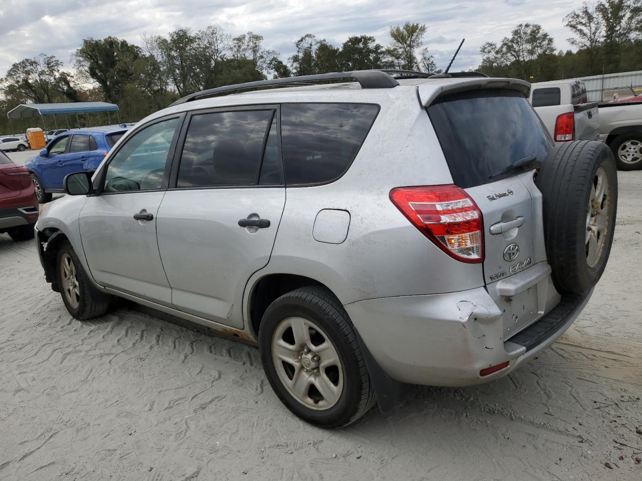 2010 Toyota RAV 4 - Image 2