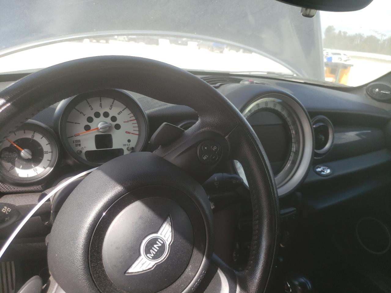 2012 MINI Cooper - Image 9
