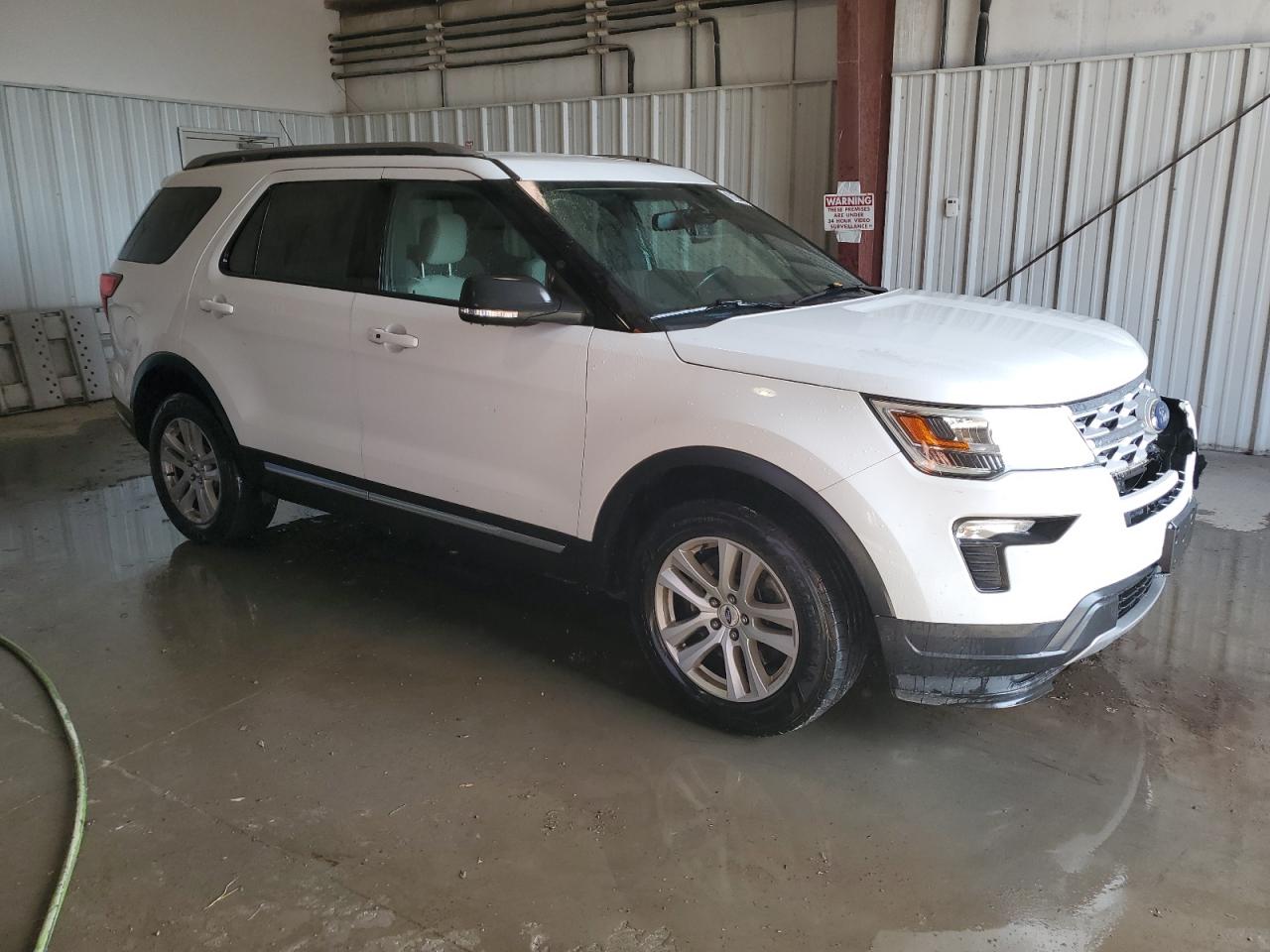 VIN 1FM5K8D81KGB29143 2019 FORD EXPLORER no.4