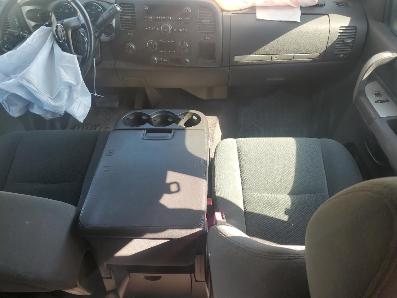 2008 Chevrolet Silverado - Image 8