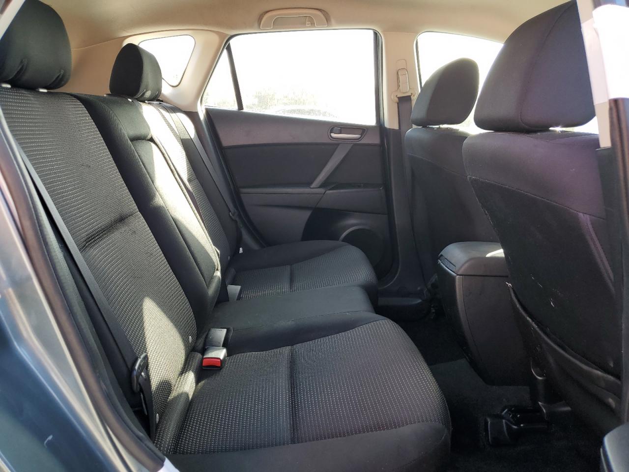 2012 Mazda 3 - Image 11