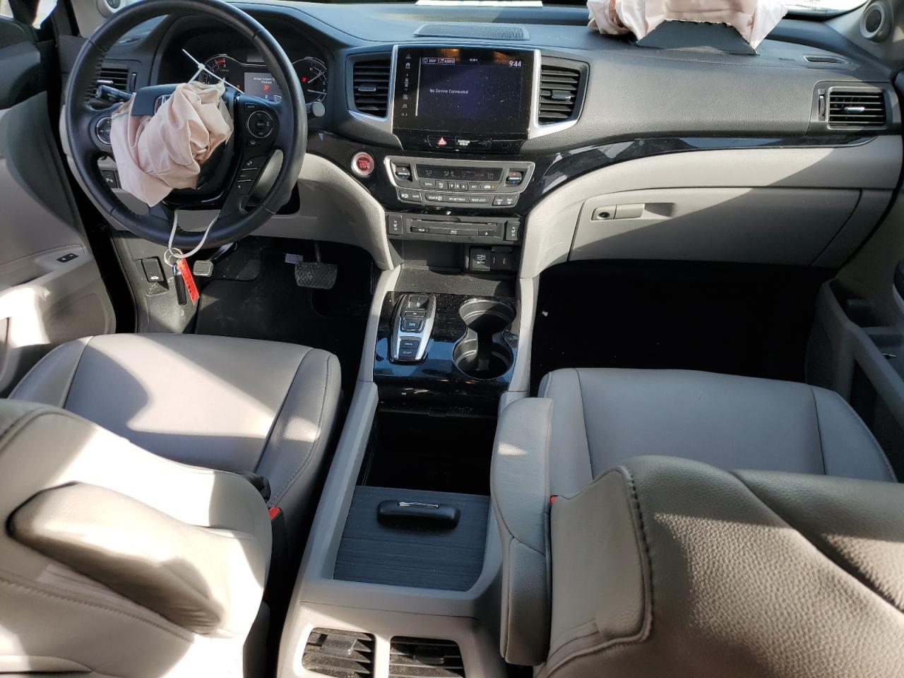 2017 Honda Pilot - Image 8