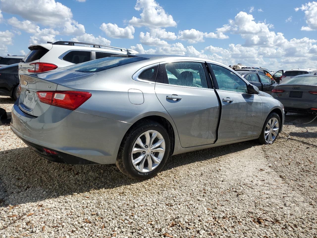 VIN 1G1ZD5ST0SF113164 2025 CHEVROLET MALIBU no.3