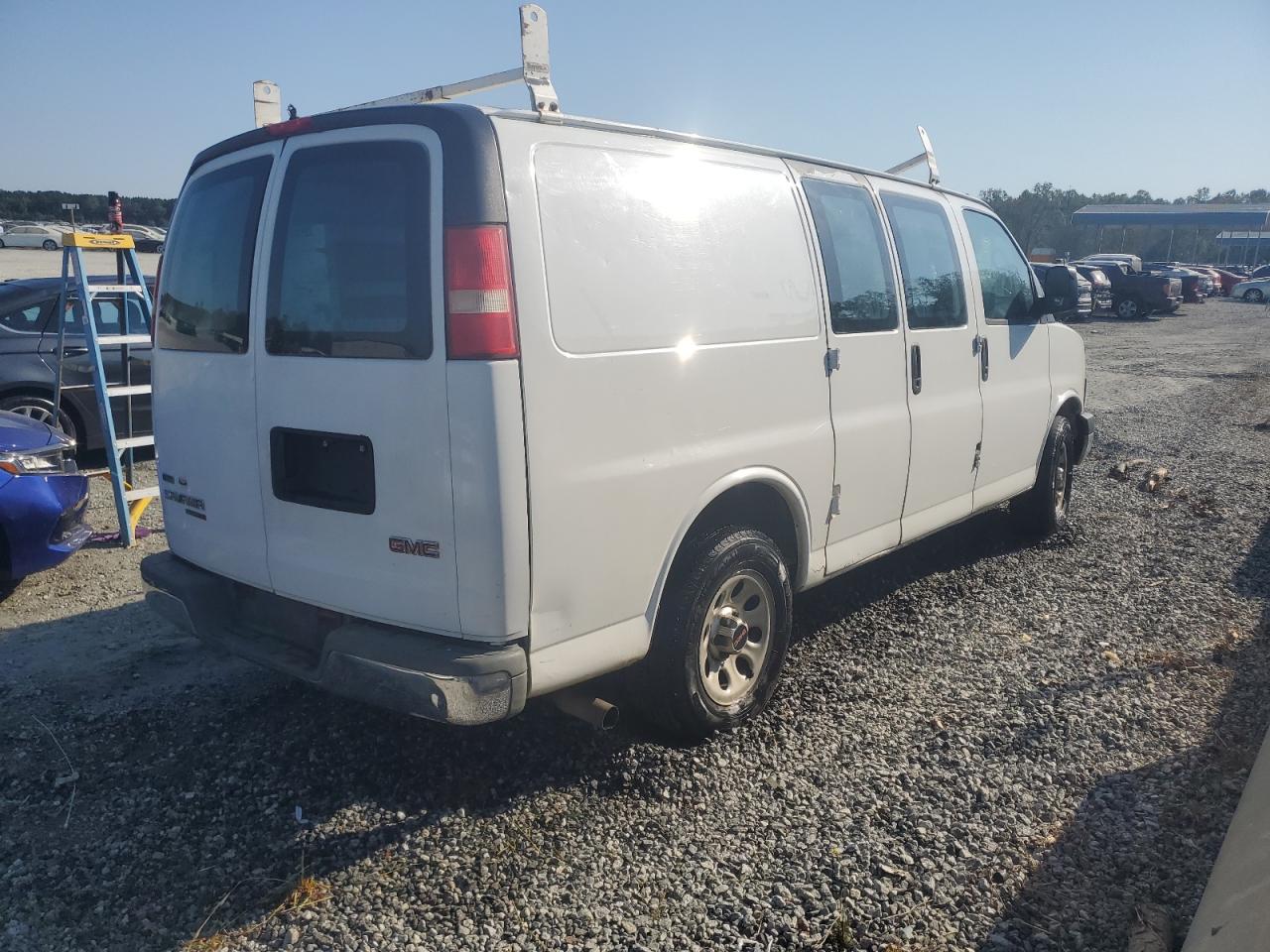 2012 GMC Savana - Image 3