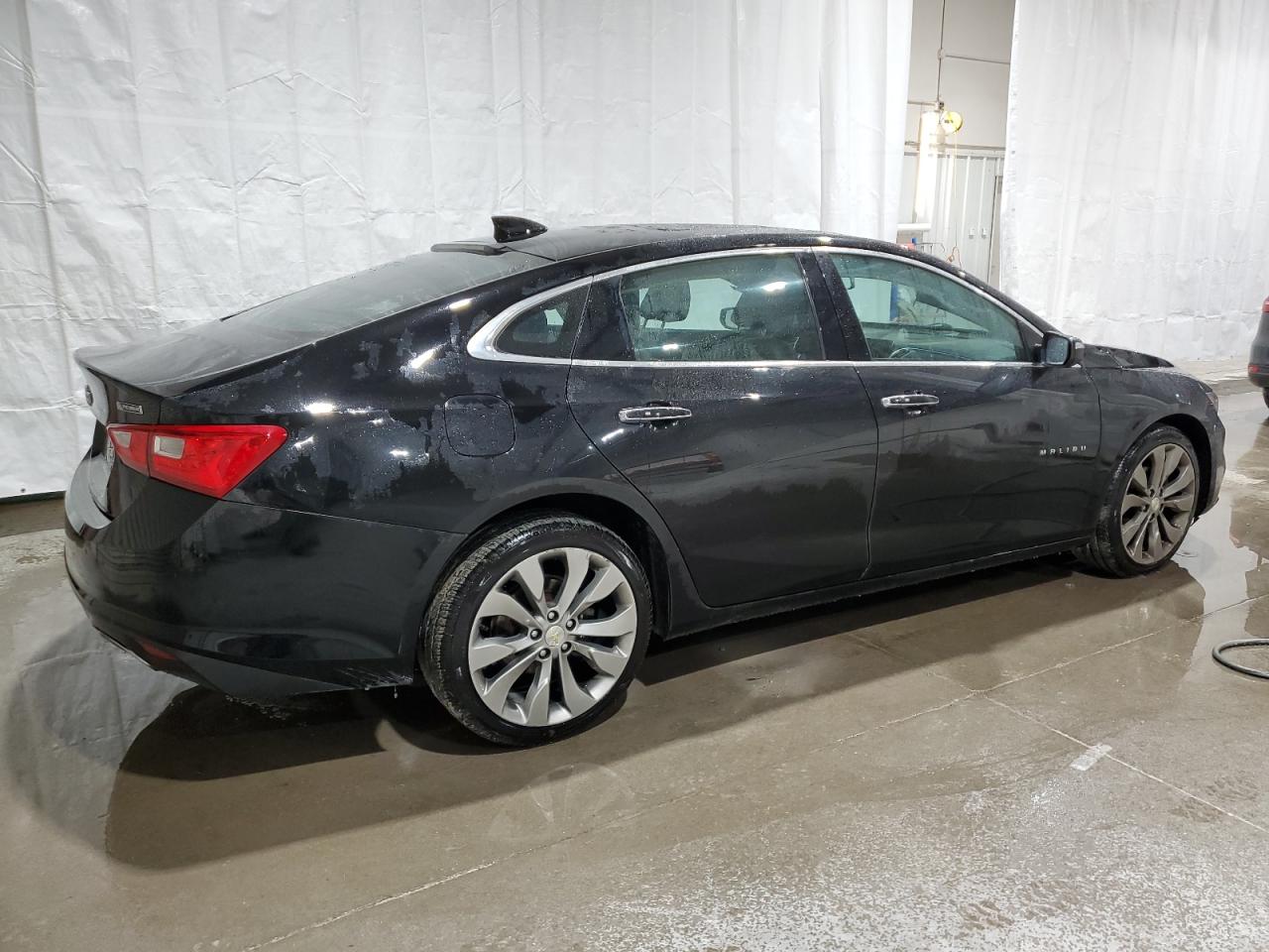 VIN 1G1ZE5SX2JF115450 2018 CHEVROLET MALIBU no.3