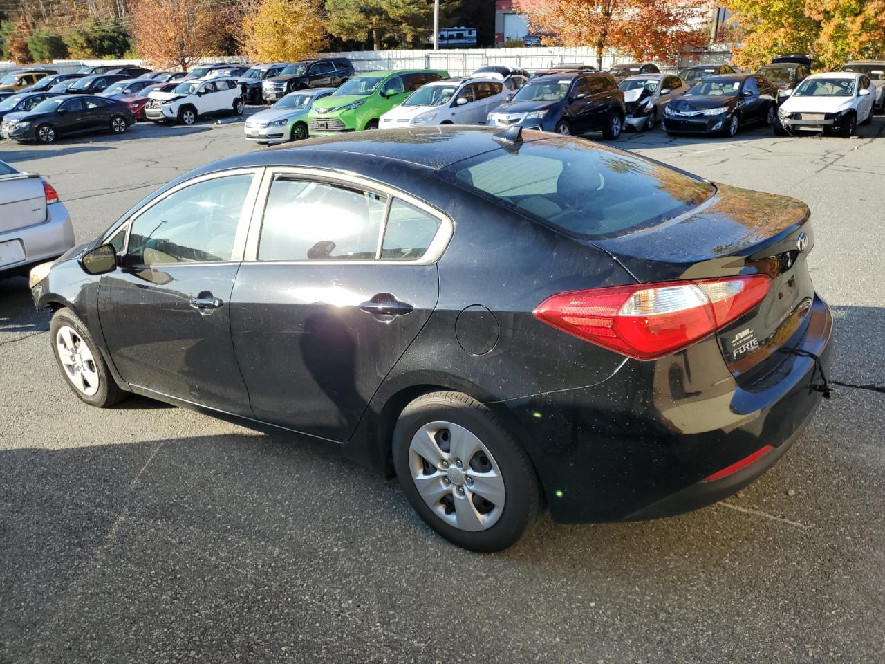 2016 Kia Forte - Image 2