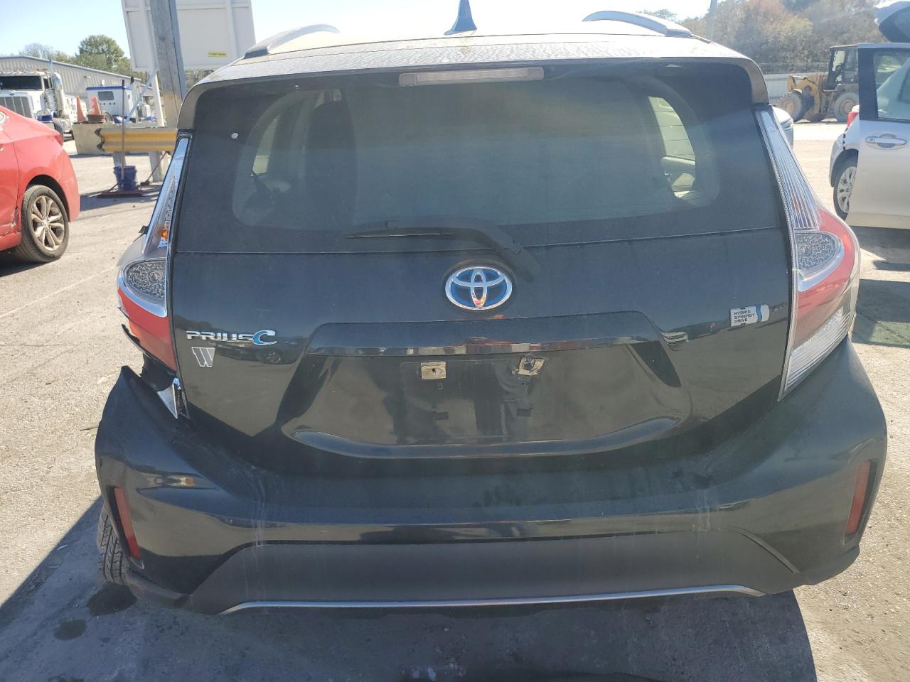 2018 Toyota Prius C VIN: JTDKDTB3XJ1603376 Lot: 77018944