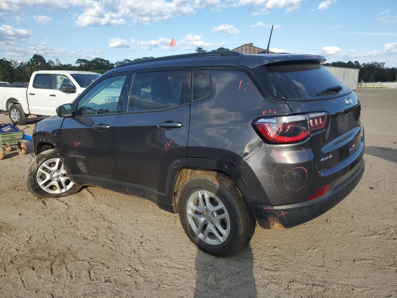 3C4NJDAB9JT457274 2018 Jeep Compass Sport