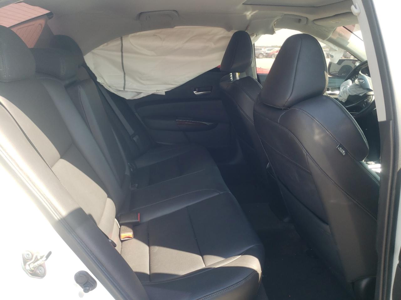2017 Acura TLX - Image 10