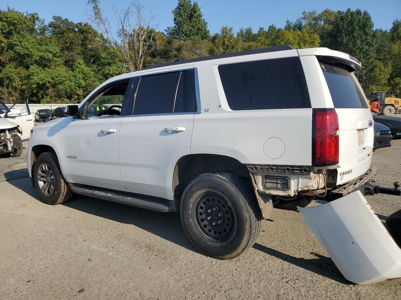 1GNSKBKC5FR657071 2015 CHEVROLET TAHOE - Image 2