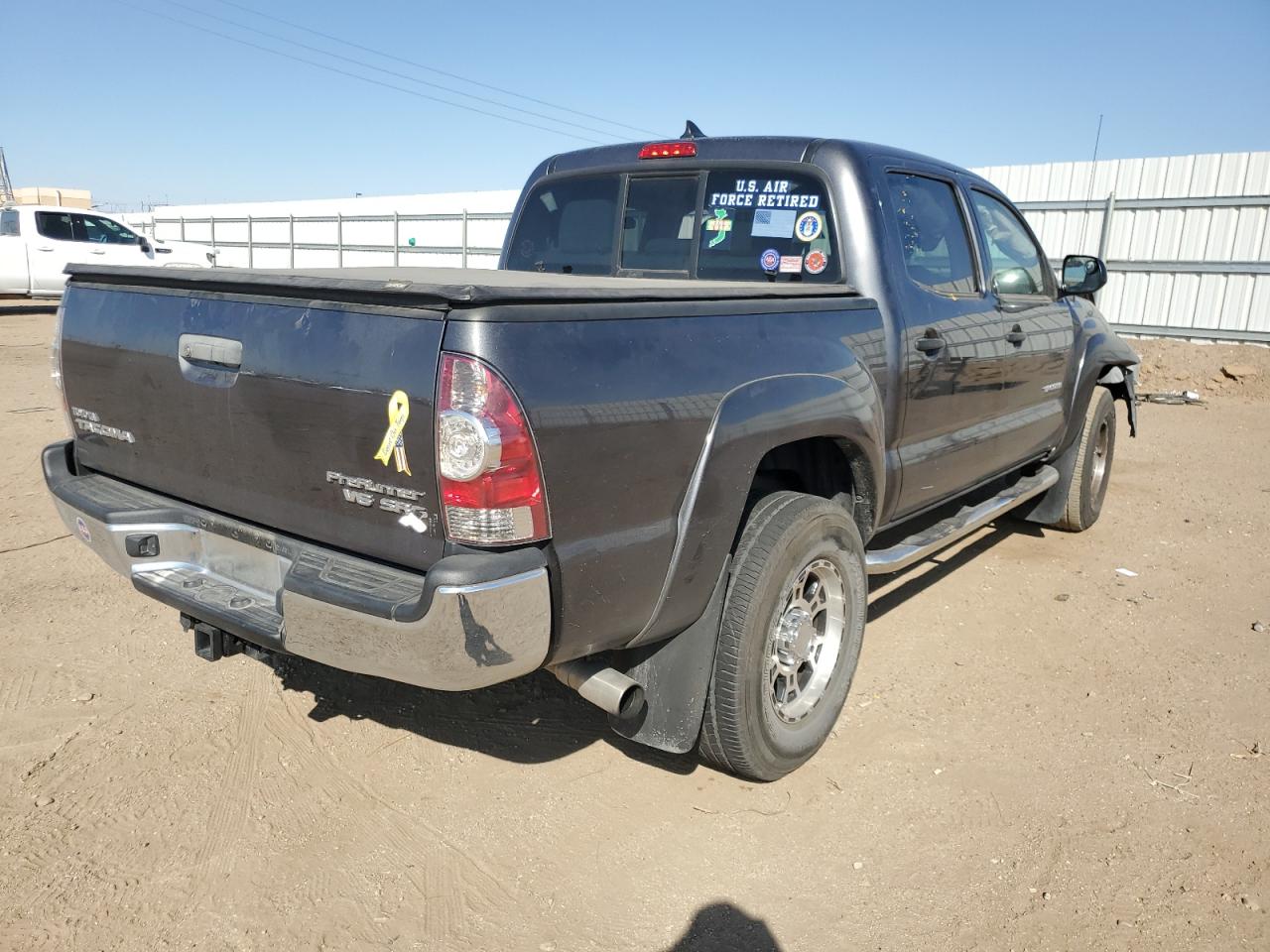 3TMJU4GN0FM187778 2015 Toyota Tacoma Double Cab Prerunner