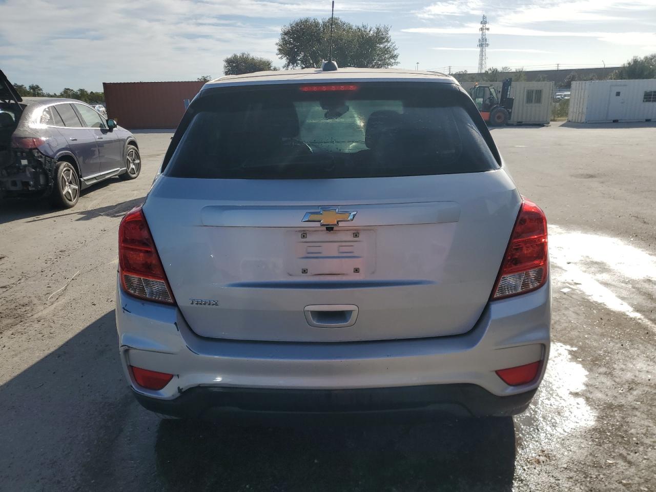 VIN 3GNCJKSB7KL305707 2019 CHEVROLET TRAX no.6