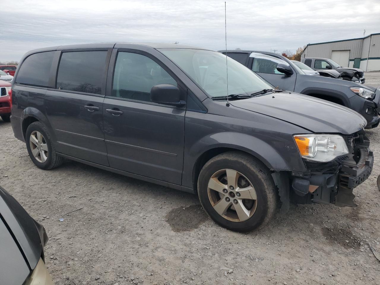 VIN 2C4RDGBG3GR348812 2016 DODGE CARAVAN no.4