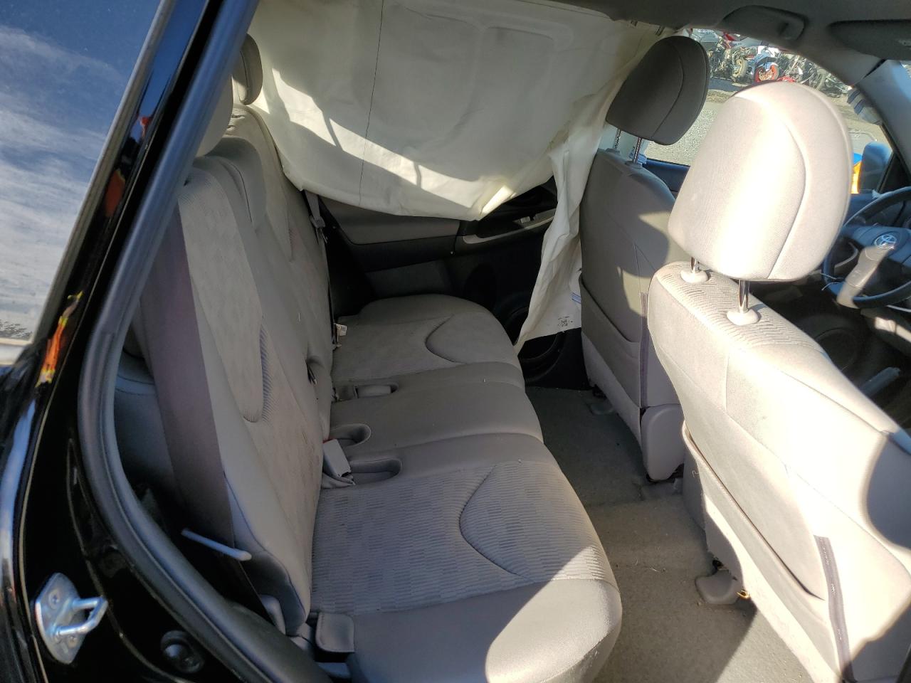 2010 Toyota RAV 4 - Image 10