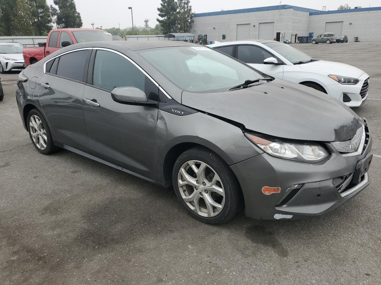 2017 Chevrolet Volt - Image 4