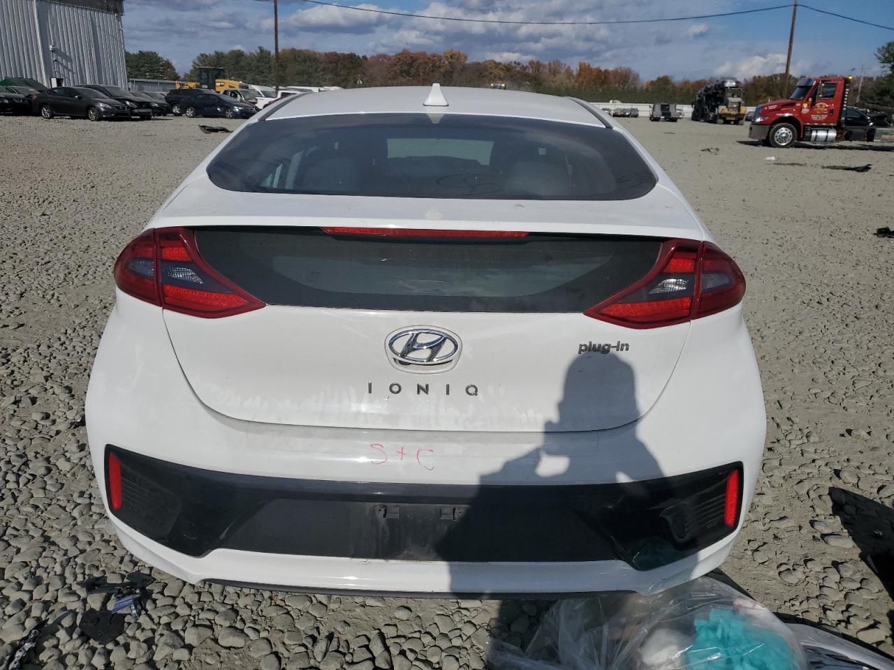 KMHC65LD6KU169261 2019 Hyundai Ioniq