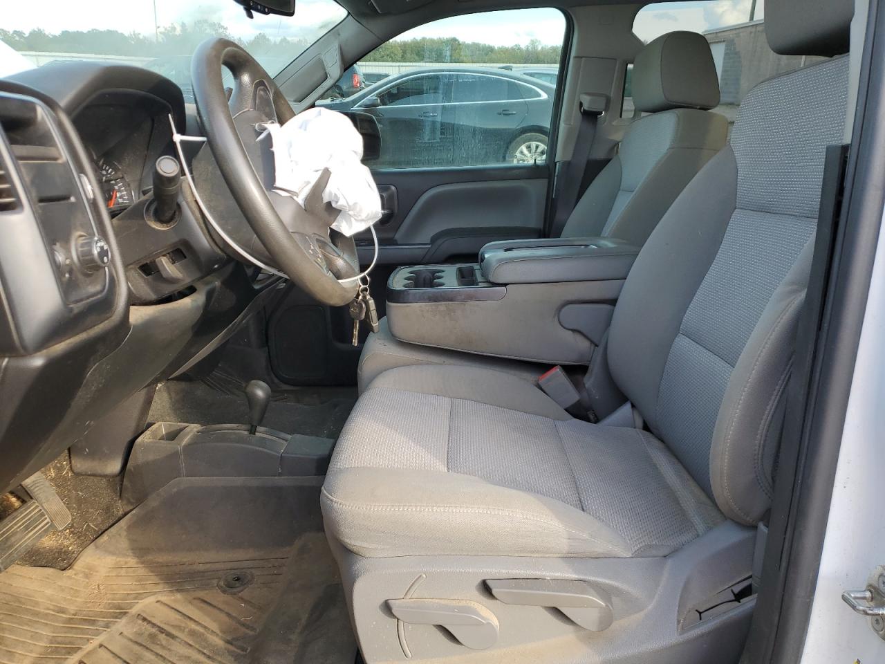 2018 Chevrolet Silverado K1500 Custom VIN: 3GCUKPEC1JG413517 Lot: 75990924