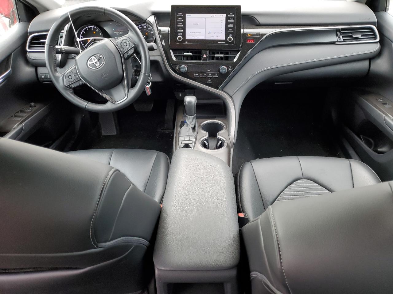 2022 Toyota Camry - Image 8