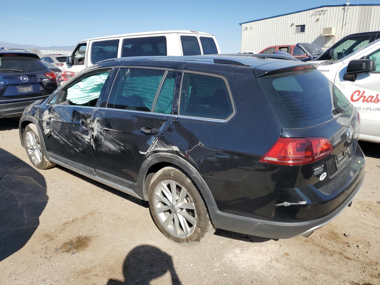 2017 Volkswagen Golf - Image 2