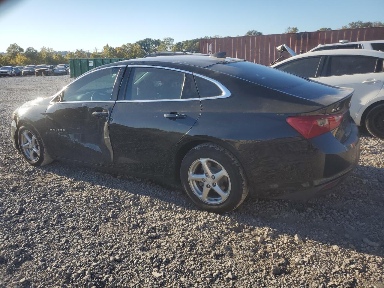 2016 Chevrolet Malibu - Image 2