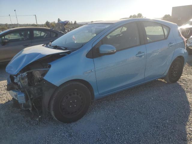 2016 Toyota Prius C  на продаже в Mentone, CA - Front End