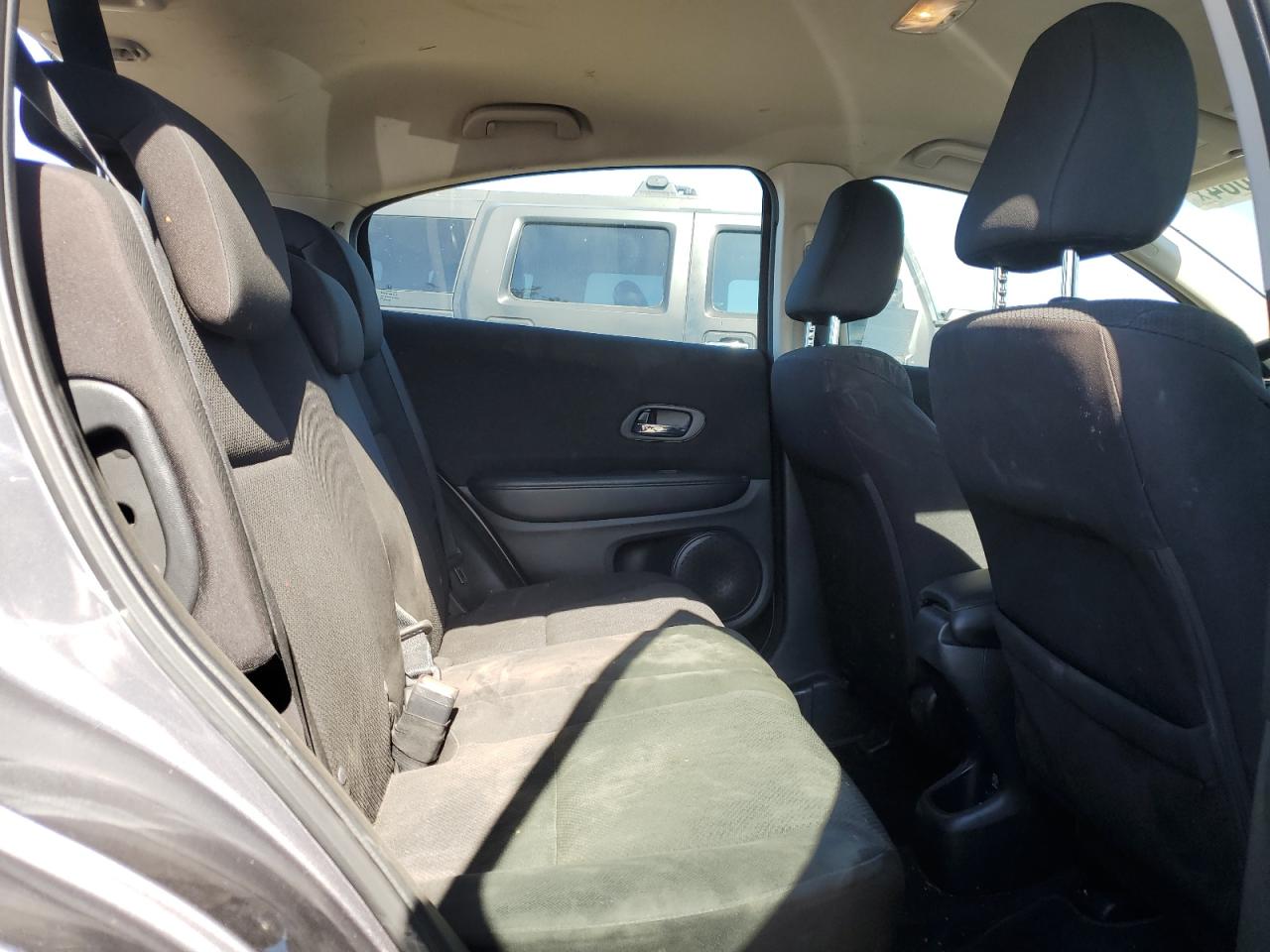 2016 Honda HR-V - Image 11