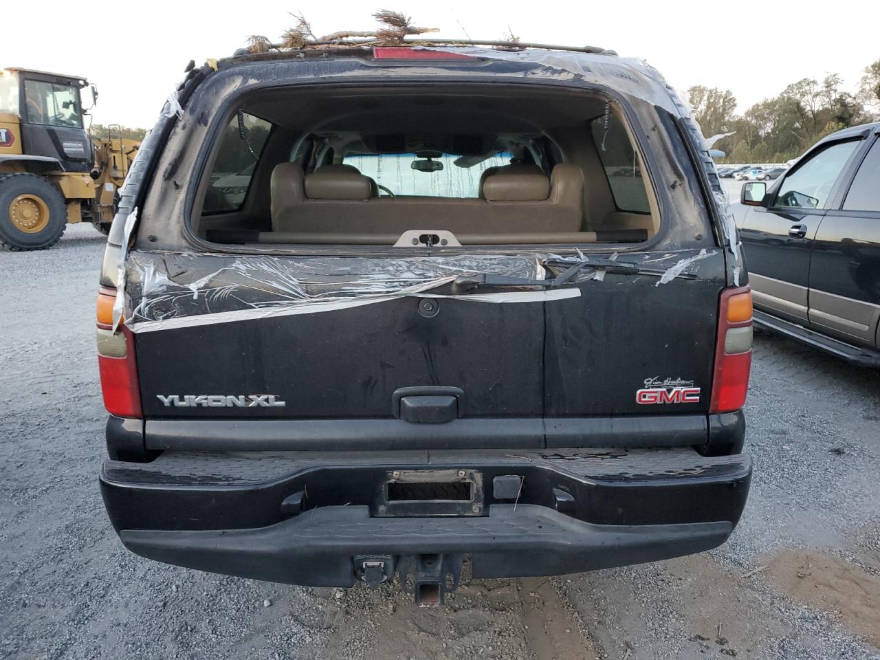 2003 GMC Yukon - Image 6