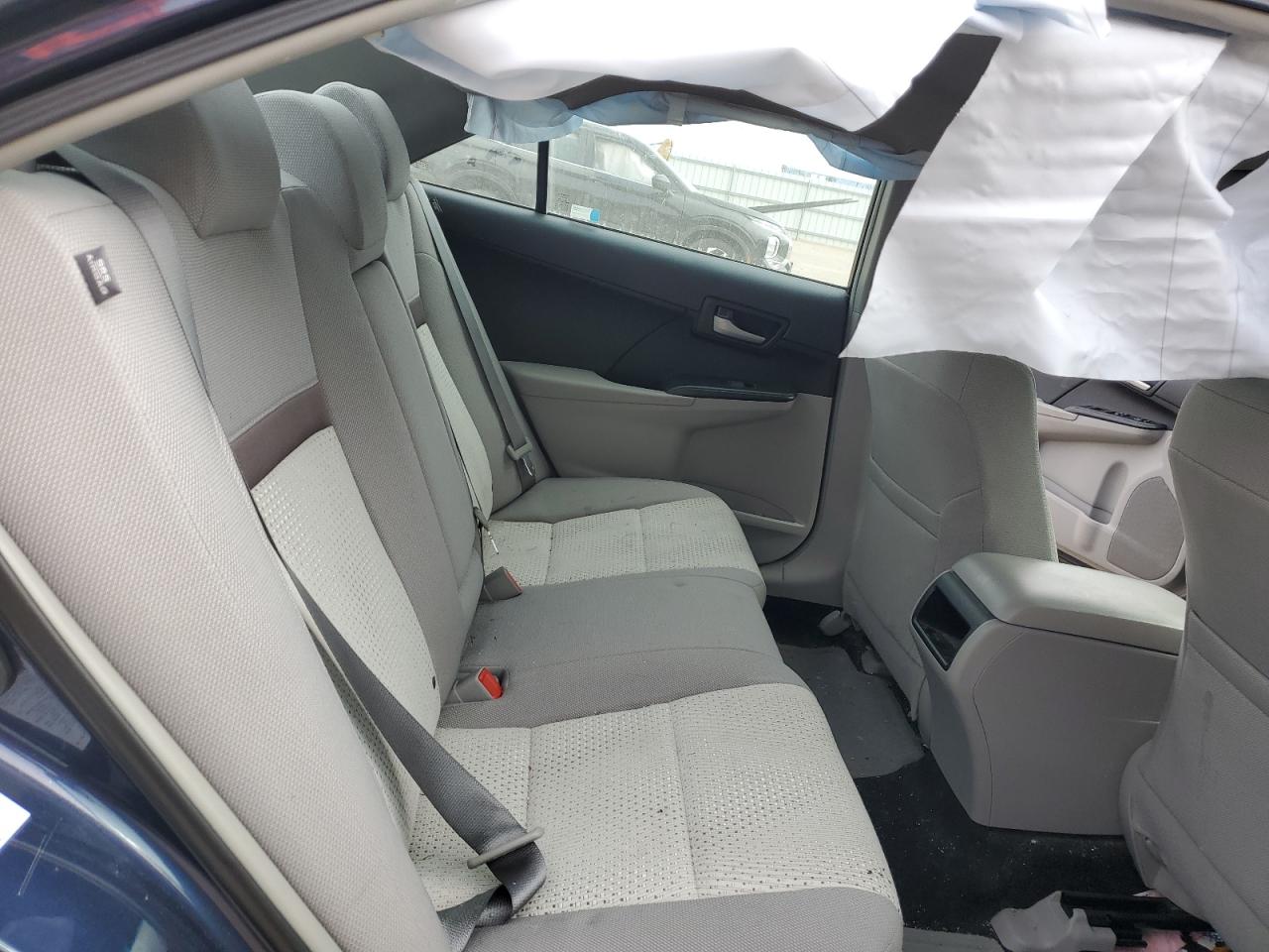 2014 Toyota Camry - Image 10