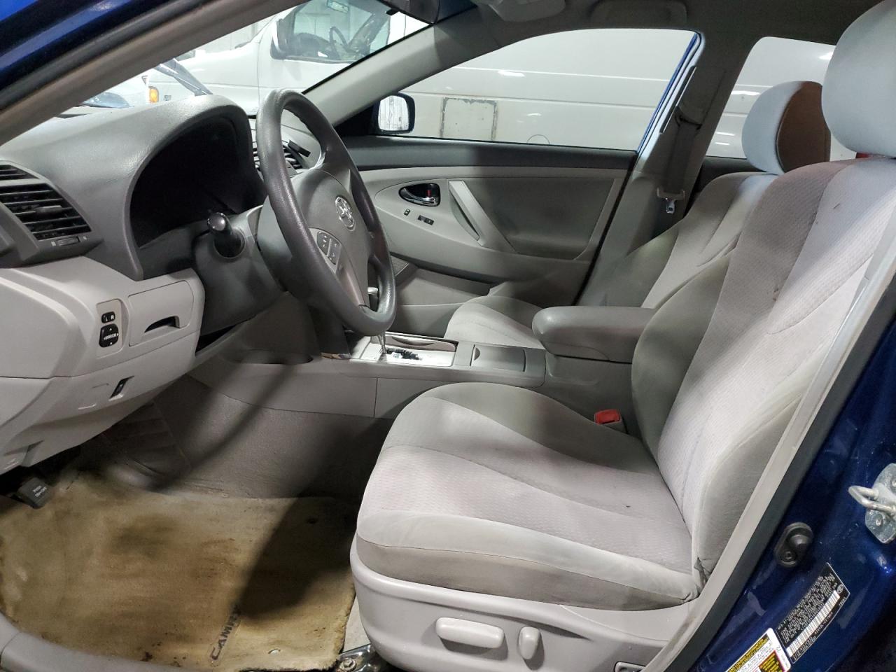 2010 Toyota Camry - Image 7