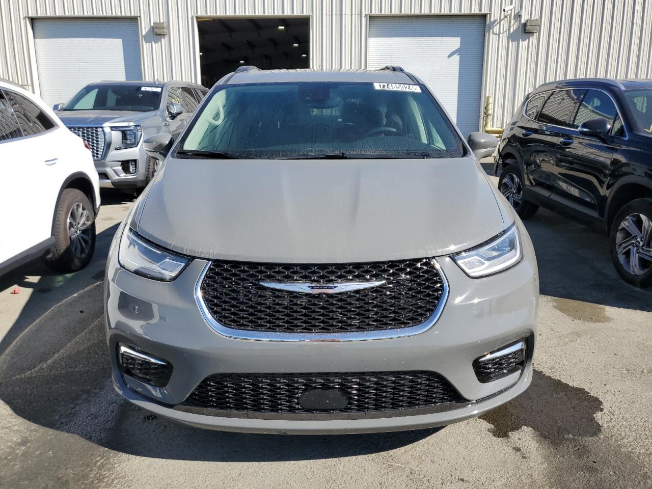 2022 Chrysler Pacifica - Image 5