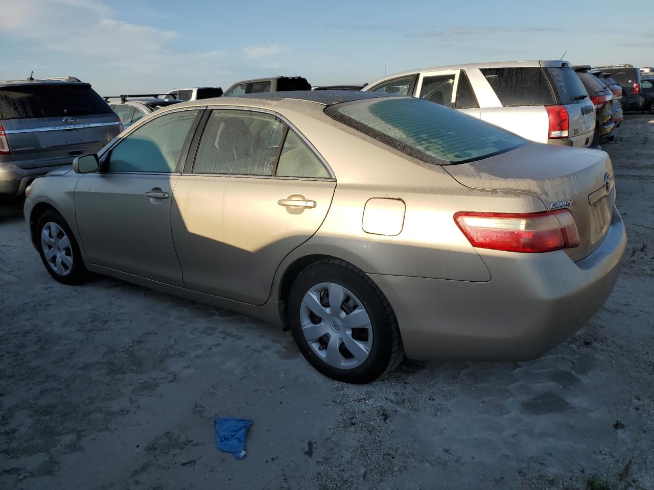 2007 Toyota Camry - Image 2
