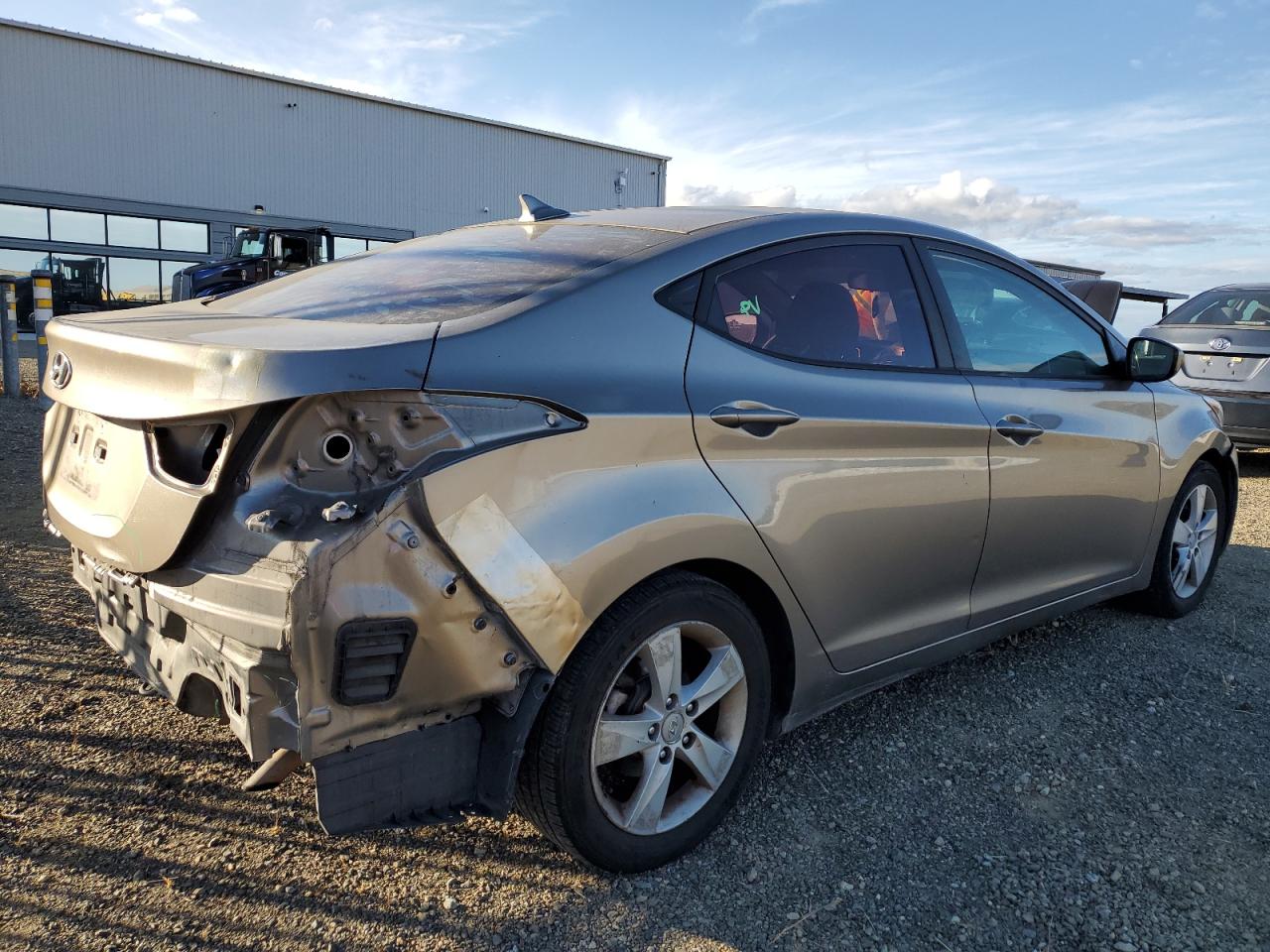 2013 Hyundai Elantra - Image 3