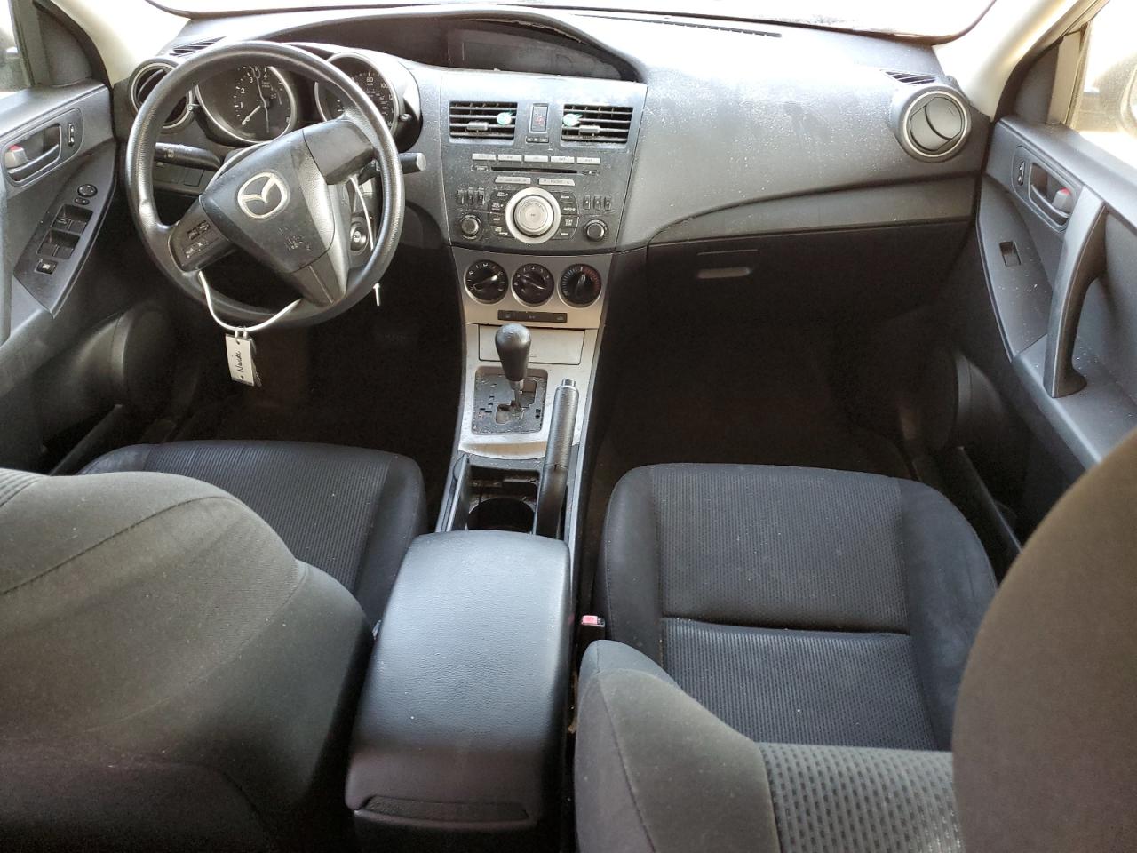 2011 Mazda 3 - Image 8