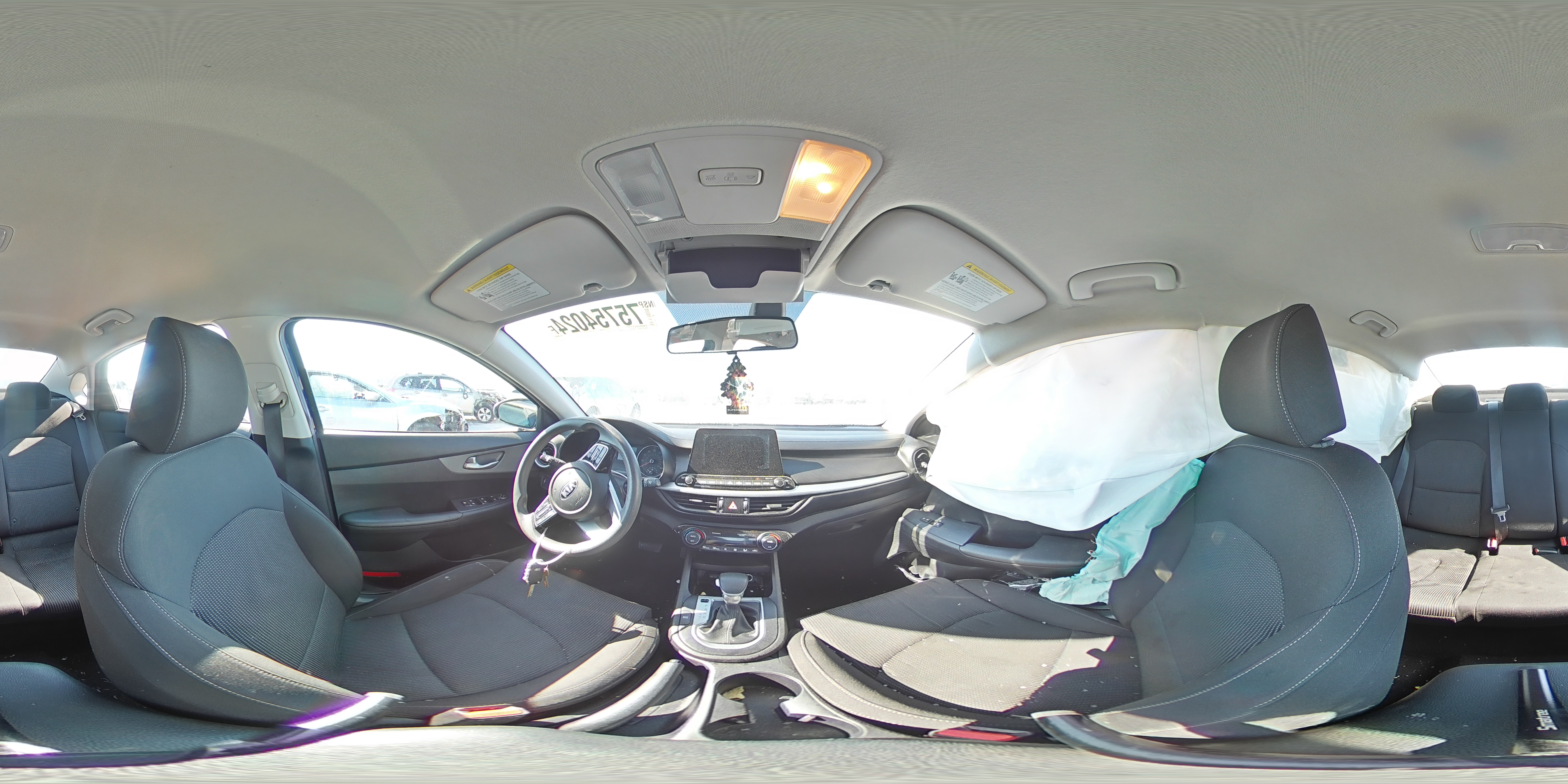 2019 Kia Forte - Image 12