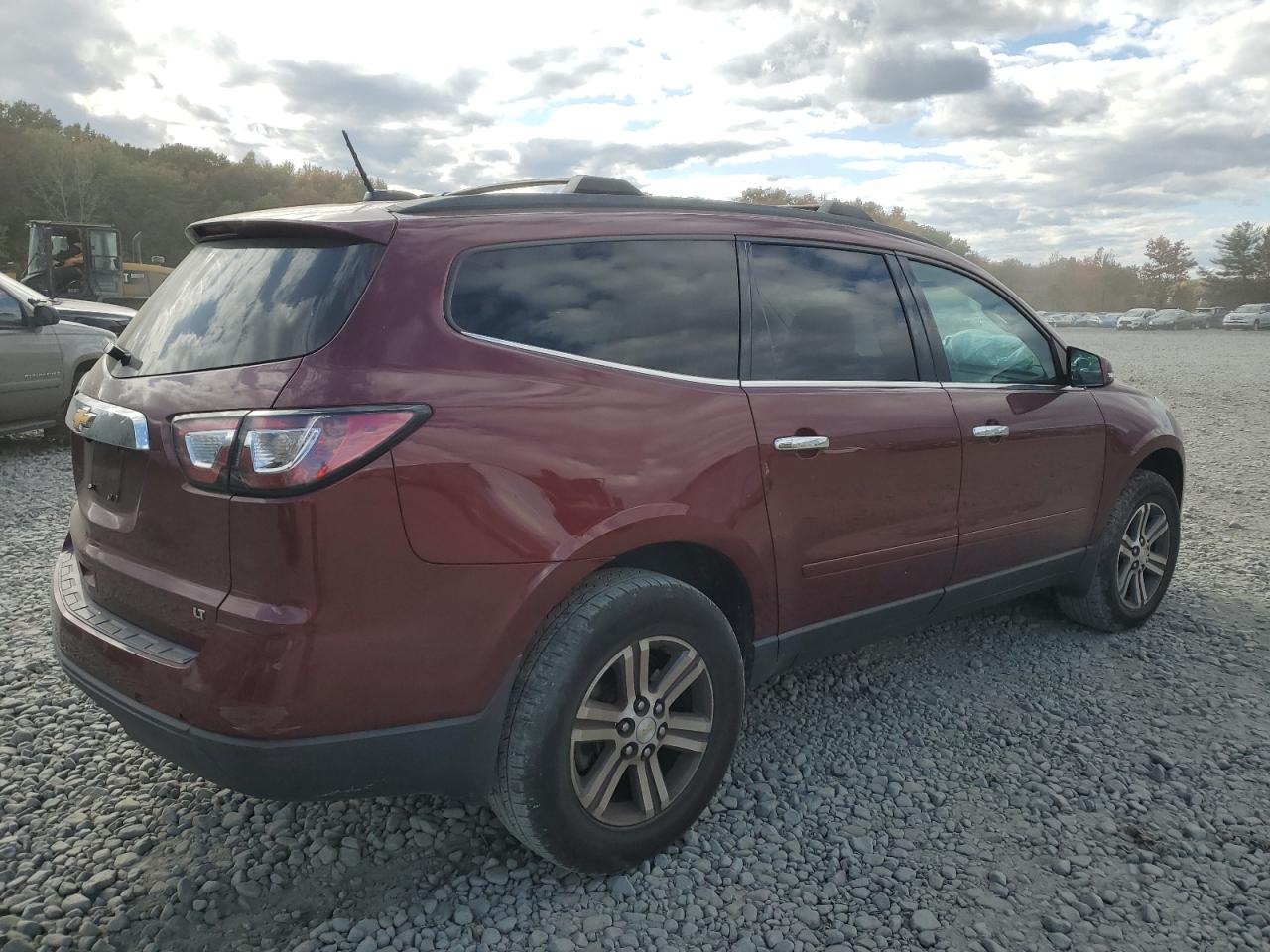 2017 Chevrolet Traverse - Image 3