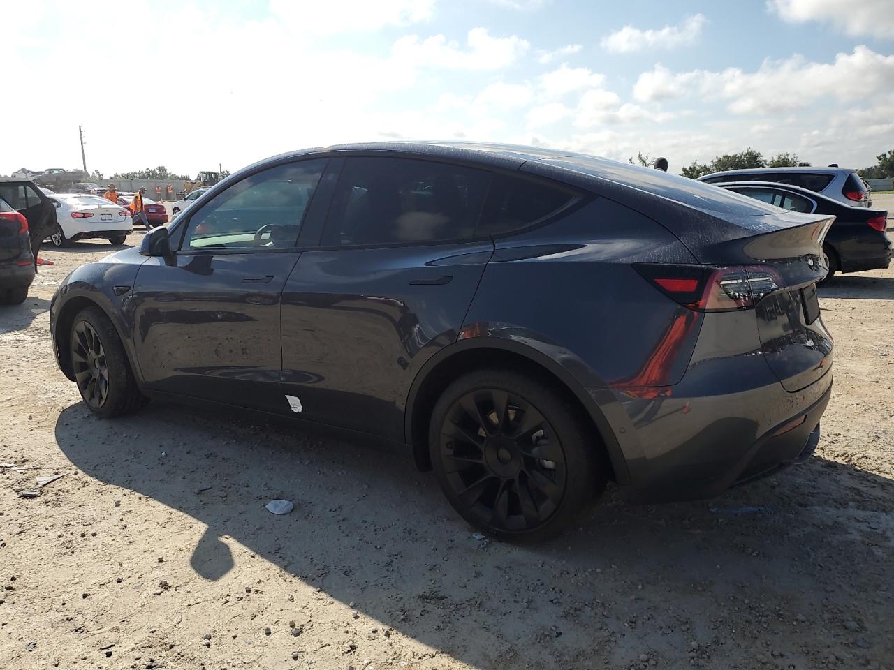 5YJYGDEEXMF278275 2021 TESLA MODEL Y - Image 2