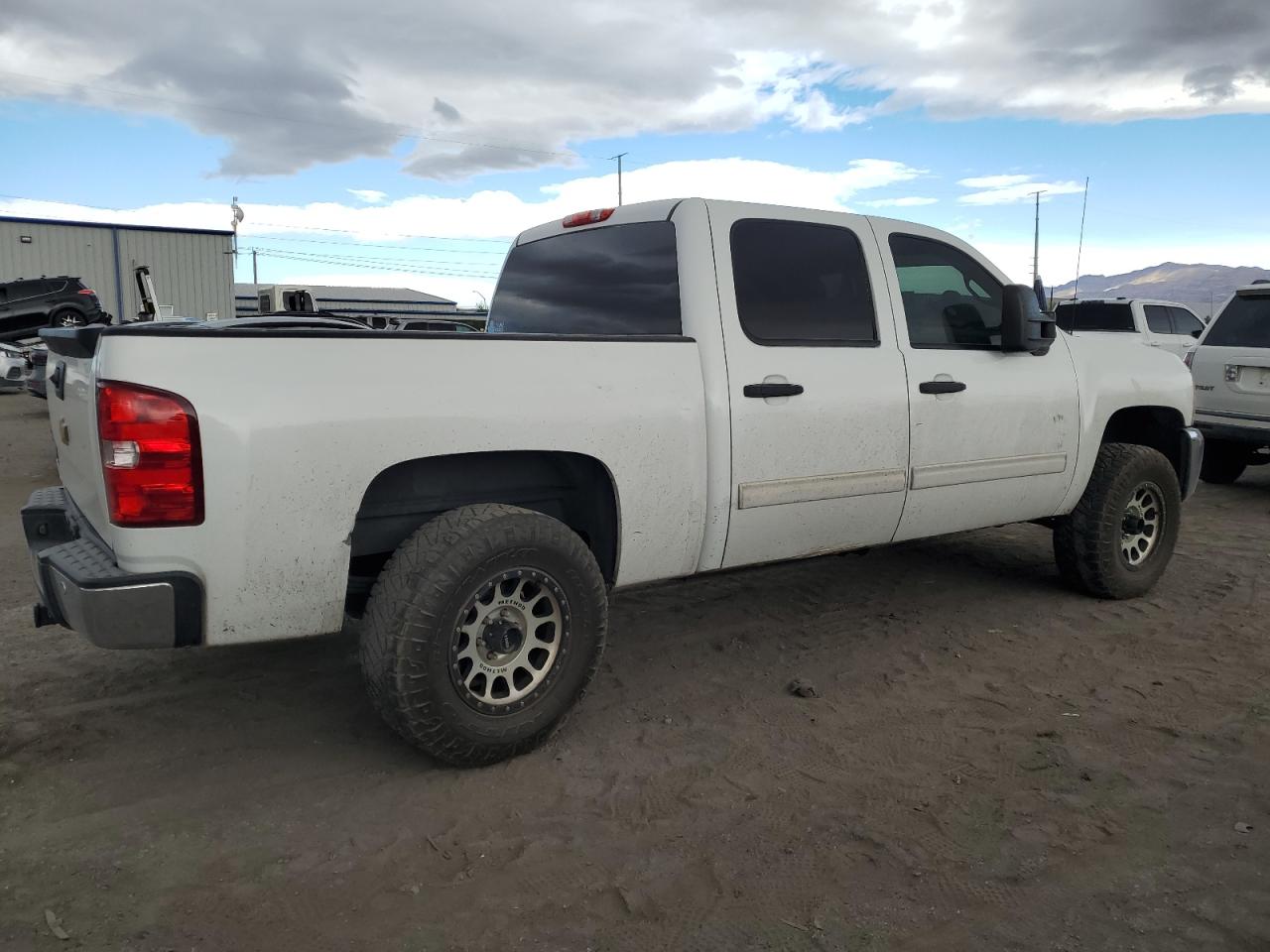 2012 Chevrolet Silverado - Image 3