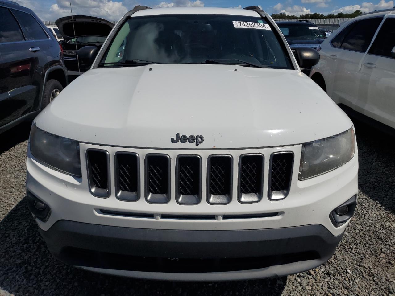 VIN 1C4NJCBA2GD590845 2016 JEEP COMPASS no.5