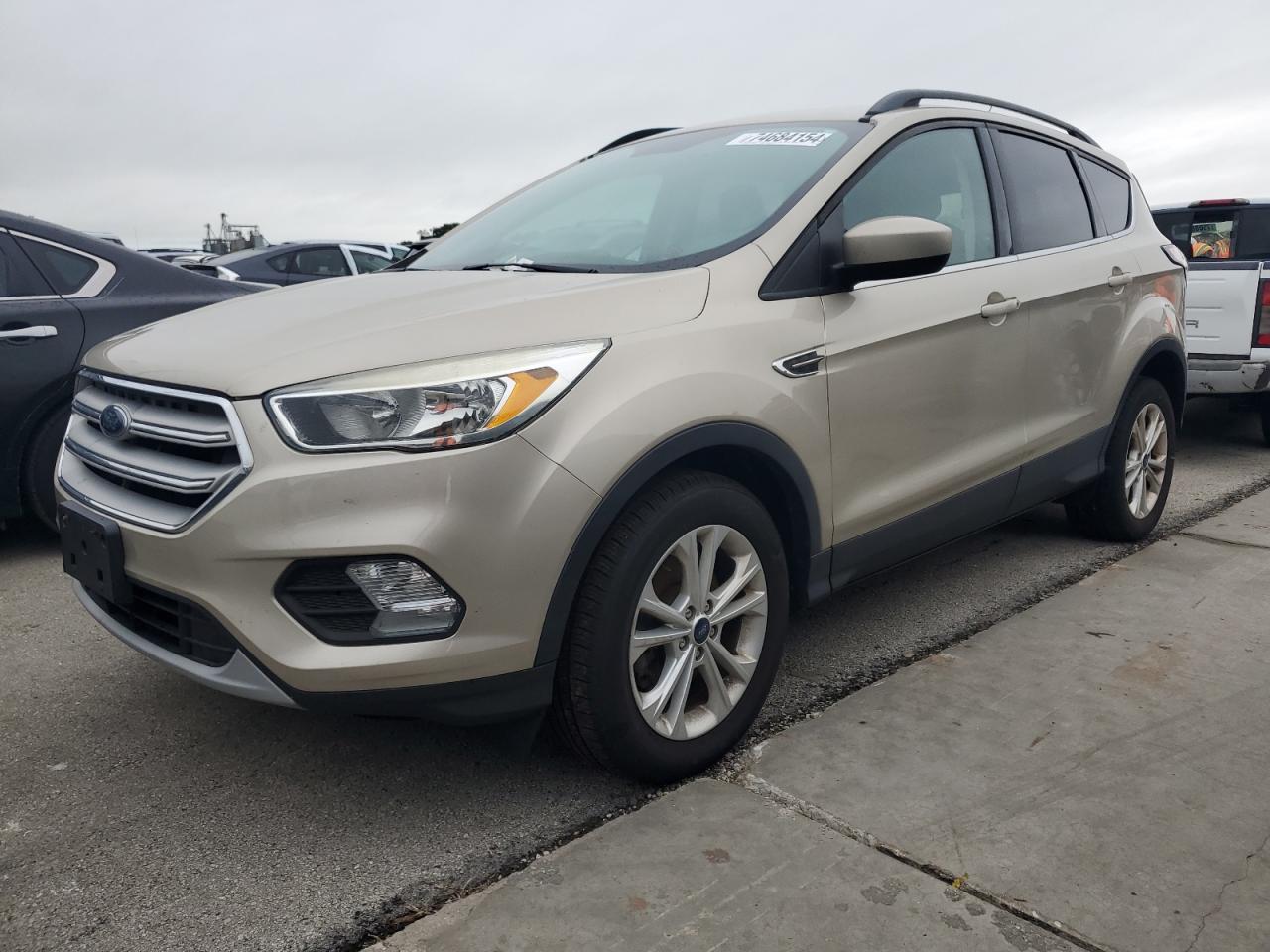 1FMCU9GD1JUA14347 2018 FORD ESCAPE - Image 1