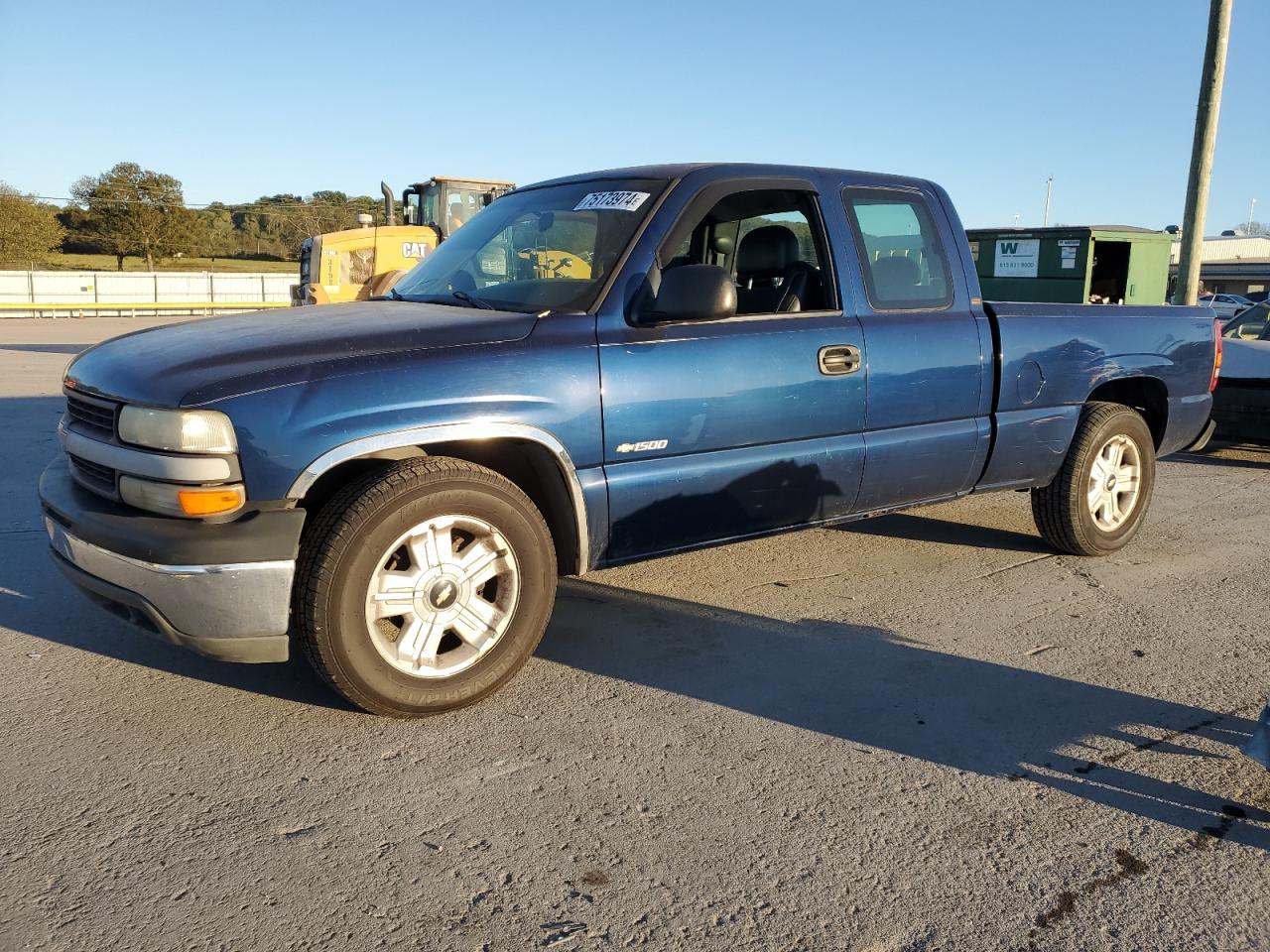 2001 Chevrolet Silverado - Image 1