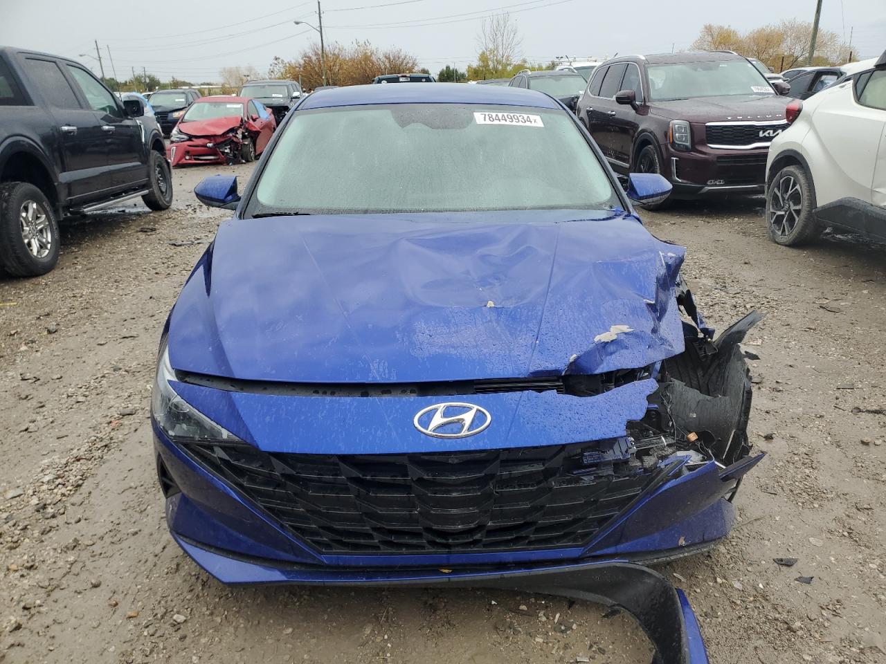 2022 Hyundai Elantra - Image 5